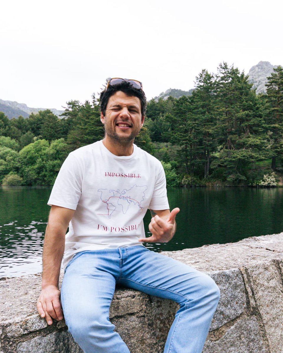 nacho_dean's tweet photo. Todas las camisetas y sudaderas tienen algodón reciclado 100% y las puedes adquirir en su web: https://t.co/mhsemTc3dW

Las ventas irán destinadas a #LaEspañaAzul, mi nueva aventura en la que navegaré a vela alrededor de España. ¡Muchas gracias, seguimos! 💪 #NachoDean https://t.co/Q0itLisz1z