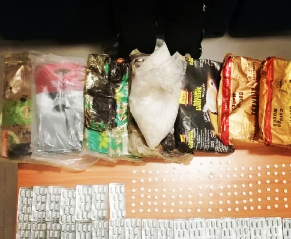 الأخبار
مخيفه والأرقام مرعبه عن إرتفاع جنوني.. لحالات إدمان جميع أنواع المخدرات بين شبابنا أكثر من أي محافظه..ليس هناك وقت للوم..العمل على إنقاذ مايمكن إنقاذه هو الهدف..وأول الخطوات هو المنزل ومن هذه اللحظه بالتأكد والمتابعه والتنبيه..أرجو دعم هذه التغريده..ووصولها لآكبر عدد ممكن