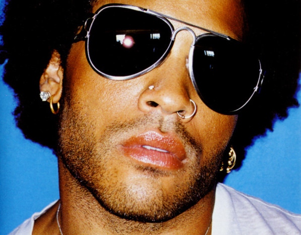 A happy 58th birthday to the ever-cool Lenny Kravitz.
 