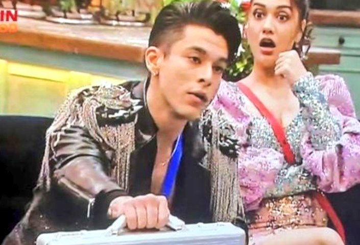 Hasan Khan tweet media