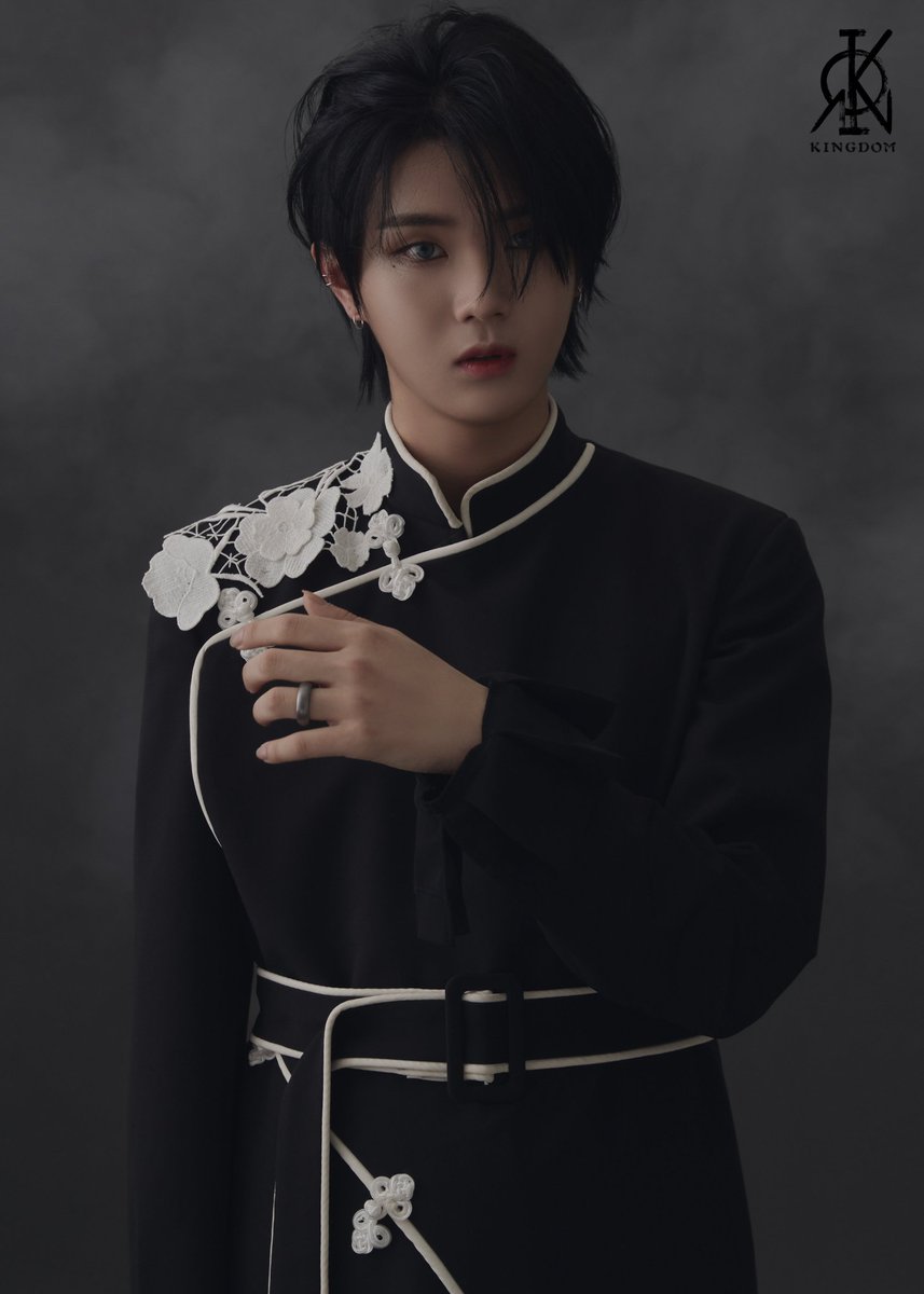 paygahexol's tweet photo. 🗡🛡King of the cloud realm🛡🗡
If you want to harm our king, we and the clouds and karma will take revenge⚔
#GFent
@KINGDOM_GFent
#OpenTheGateForCHIWOO 🛡⚔ https://t.co/L2H2tAdu9l