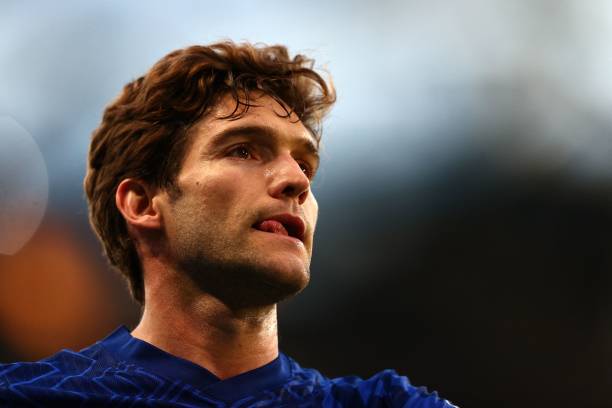 CFCChronicle's tweet image. Best haircut of the season:

 - Silva and Jorginho go Gazza x2

- Mount lets go of the locks

- Chalobah's dreads

- Alonso's awesome head of hair

#CFC