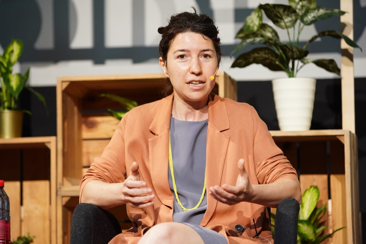 somoscidec's tweet photo. Ahora vamos a poder ver en los supermercados menos hortalizas envasadas, esto era una demanda por parte de los consumidores. El 75% de los consumidores consideraban que en los supermercados encontraban envases superfluos. 👉Leonor Pascual (@ainiatecnología) #RecursoNoResiduo https://t.co/c2V03hvqJr