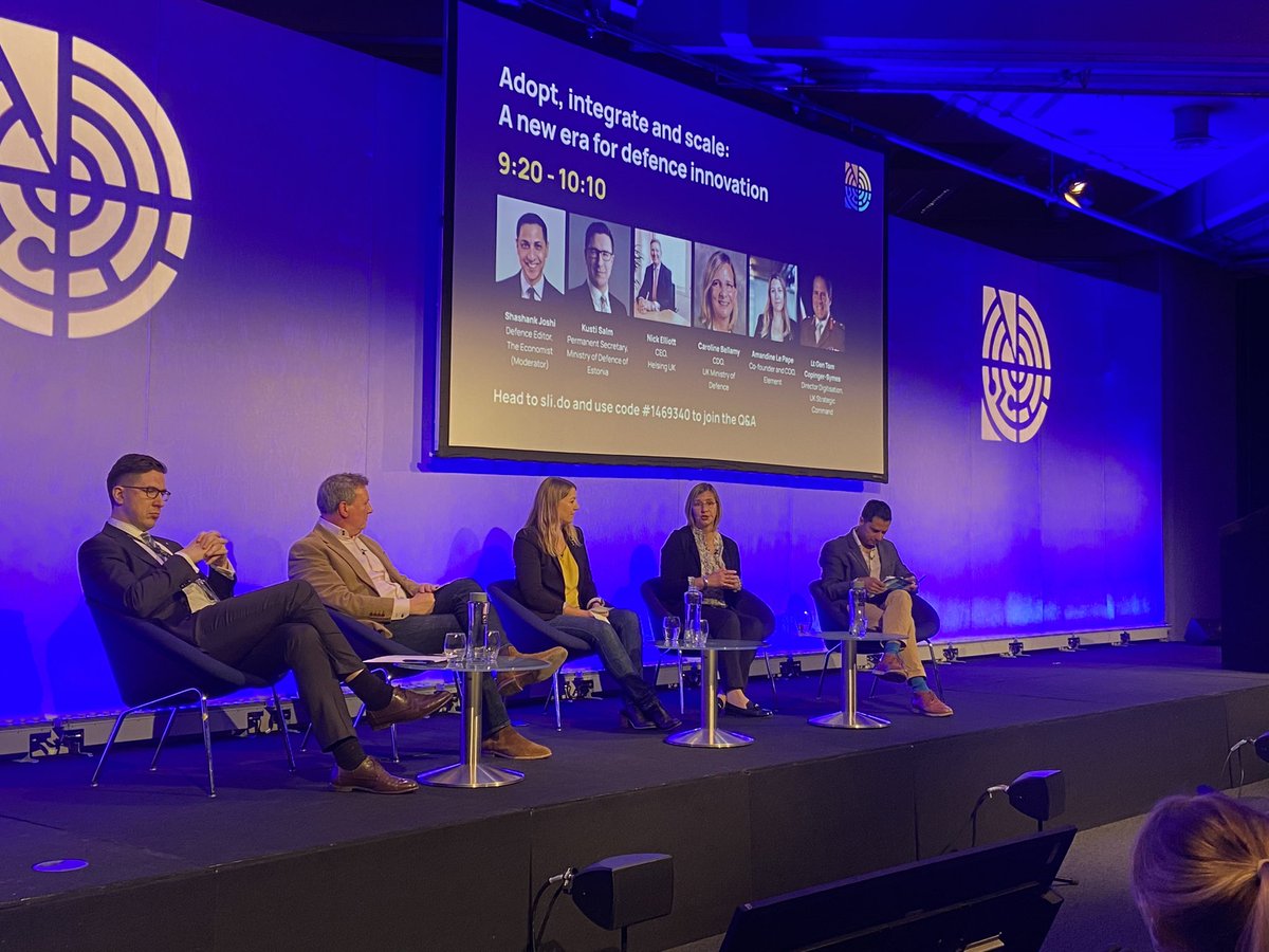 PUBLIC_Team's tweet photo. .@CarolineBCDO from @UKStratCom speaks on our first panel about the UK’s plans to integrate innovative mindset and technologies within policy, delivery and leadership.
“What we want in the room is disruptive thinking”
#DefenceDisrupted https://t.co/zcBgPhF38F