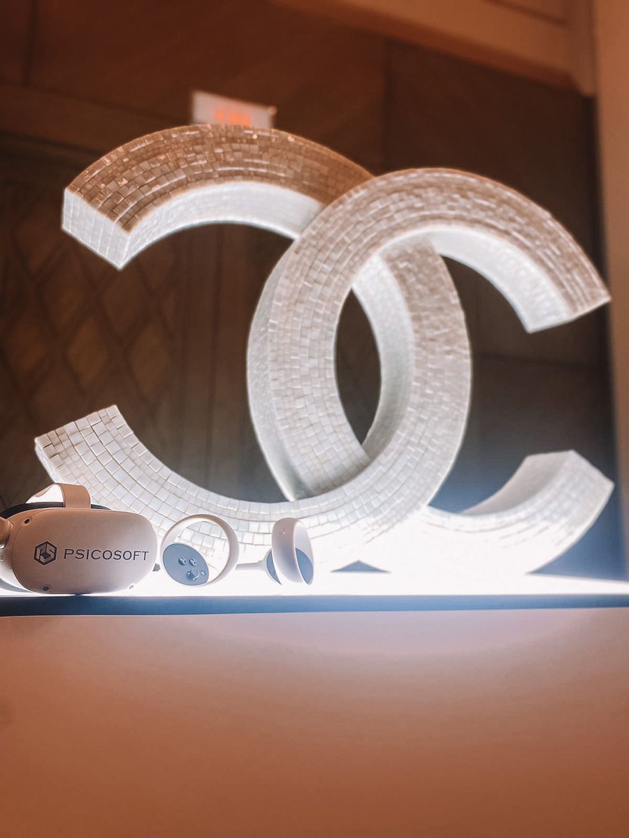 PsicosoftRedes's tweet image. Todo listo para una jornada de lujo en la Convención Anual de CHANEL.

El reto, la colaboración a través de la Realidad Virtual.
El escenario, el hotel Asia Gardens.

¡Lujazo! ¡Empezamos!

#rrhh #desarrollohumano