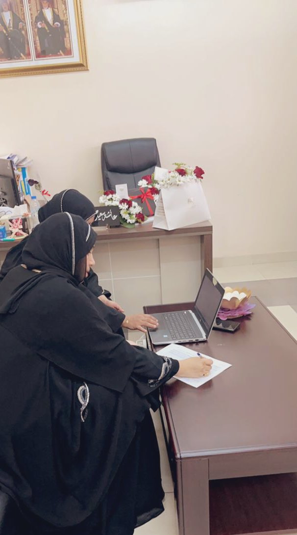 في عملٍ دؤوب وجهد متواصل من قِبل مديرة المدرسة الاستاذة/عائشة آل عبدالسلام ، استمرار متابعة تقييم أعمال المعلمات لخطط الأداء الفردي والإجادة المؤسسية ✨

#فعاليات_تعليمية_شمال_الباطنة 
#مدارسنا_آمنة