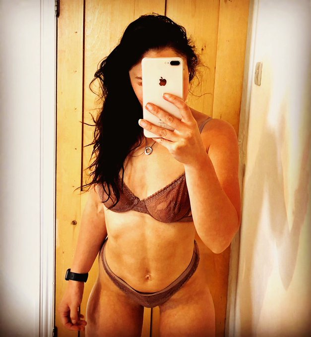 Thicc thighs Thursday anyone?  #legs #muscle #lingerietryonhaul https://t.co/QvC0325Y3U<a href="/tag/legs"class="tags">#legs</a><a href="/tag/muscle"class="tags">#muscle</a><a href="/tag/lingerietryonhaul"class="tags">#lingerietryonhaul</a>