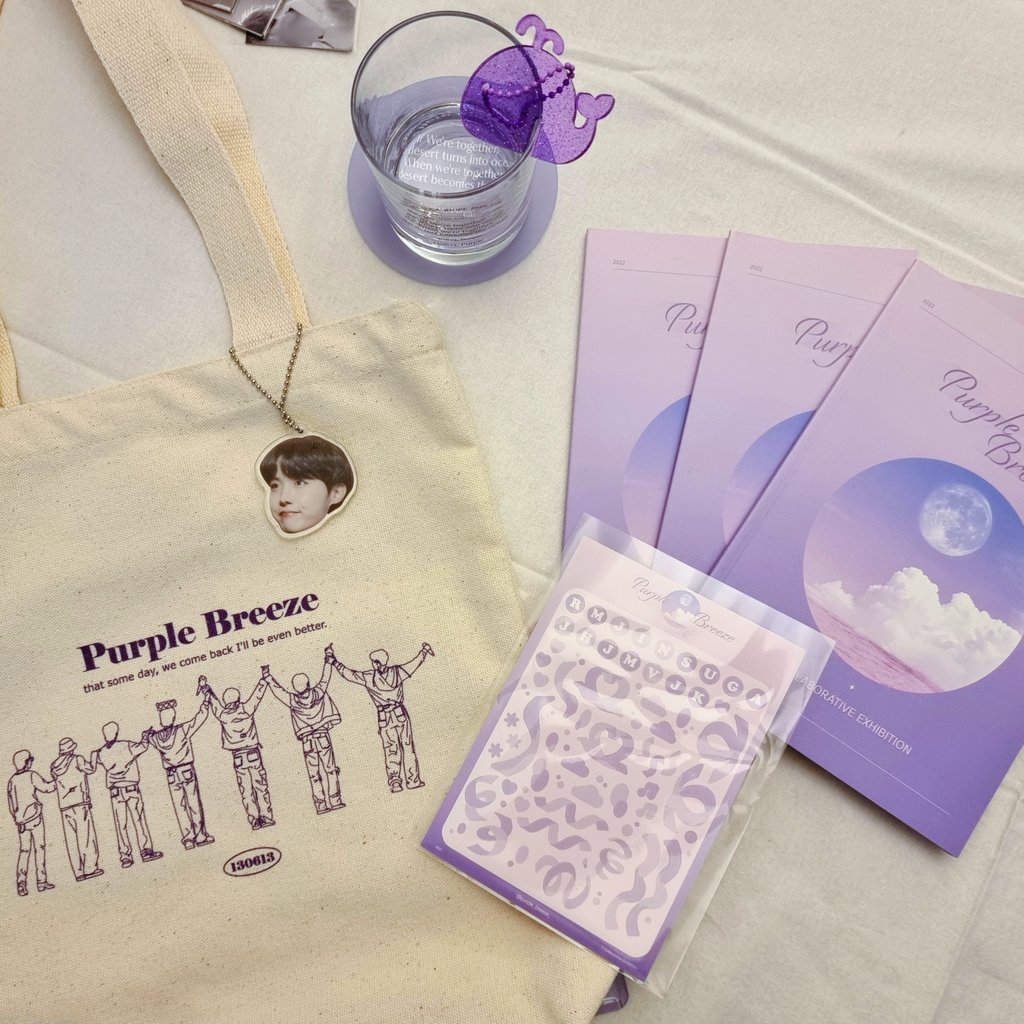 𝑷𝑼𝑹𝑷𝑳𝑬 𝑩𝑹𝑬𝑬𝒁𝑬
굿즈 통판

𝟸𝟸. 𝟶𝟻. 𝟸𝟼 𝟼:𝟷𝟹 𝚙𝚖
- 𝟸𝟸. 𝟶𝟼. 𝟸𝟼 𝟷𝟷:𝟻𝟿 𝚙𝚖

많은 분들이 기다리시던
퍼플 브리즈 전시회
굿즈 통판을 시작합니다💜

𝐊𝐑 s.godo.kr/12zuu
𝐉𝐏 s.godo.kr/12zv2
𝐆𝐋𝐎𝐁𝐀𝐋 s.godo.kr/12zuy