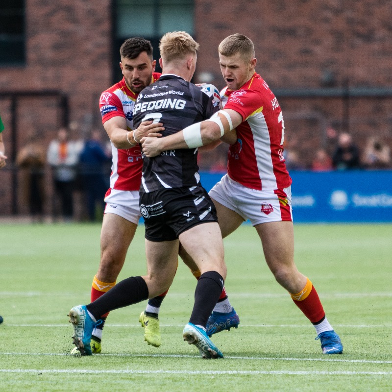 SheffieldEagles's tweet photo. 📊 #StatsAmazing vs @WidnesRL
🏃♂️ Distance covered;
@JasonBass7 8.07km
@Thacks7 7.5km
@Boweeer3 7.45km
🔥 Top speed;
Thackeray 9.7m/s
Bass 8.6m/s
Mikey Wood 8.6m/s
💪 Total impacts:
@TomHolmes6 34
@JoelFarrell4 28
@IzaacFarrell_ 20
📸: @ADCP_Official
🦅 #TheEaglesAreHere https://t.co/7mtI12Ebak