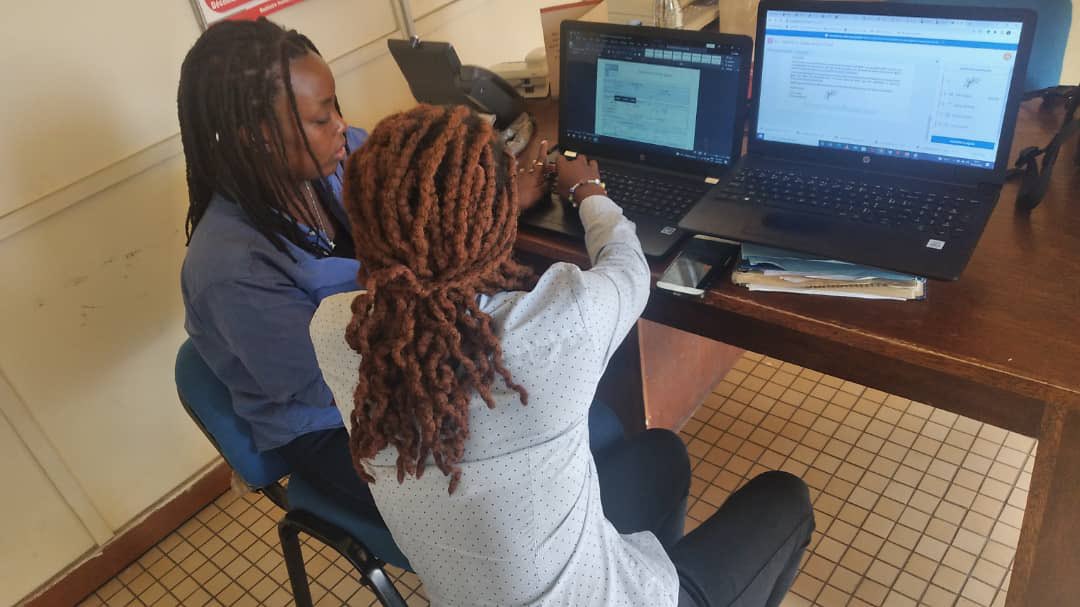 lolygaitan's tweet photo. Next stop ✈️ 

Our empowered young women from Burundi 🇧🇮 getting ready for the #GenerationConnect Global Youth Summit in Kigali 🇷🇼 to:

🤝 Network with +500 participants 
✍️ Learn from +36 interactive and inspiring sessions
👍 Engage with +23 big players of the digital ecosystem https://t.co/oTyUZ21NGO