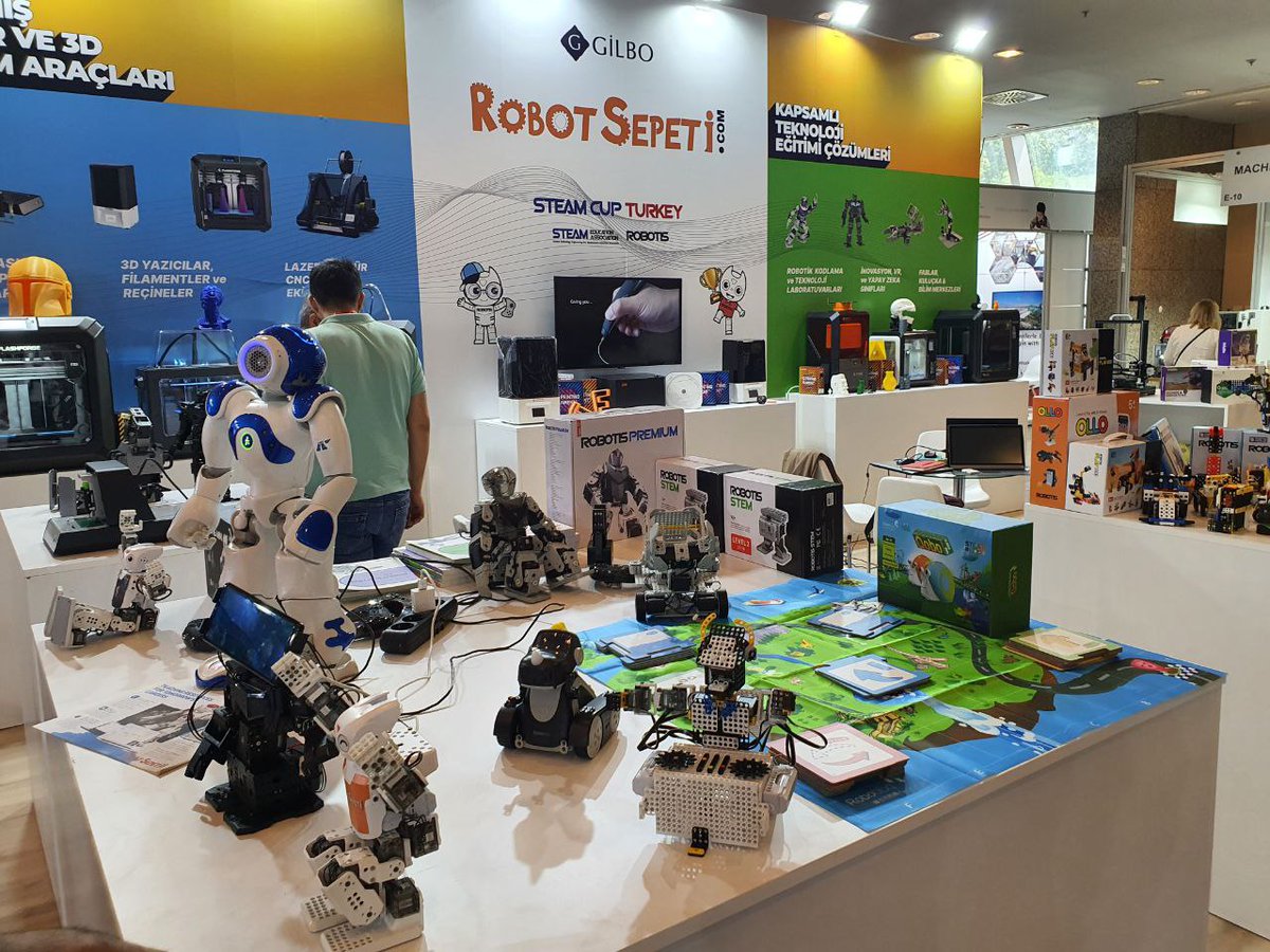 gilboTurkey's tweet photo. GESS TÜRKİYE EĞİTİM TEKNOLOJİLERİ VE ÇÖZÜMLERİ FUARI 

#fuar #stand #robot #3d #robotsepeti #robotis #flashforge https://t.co/ZzOc1V3myw
