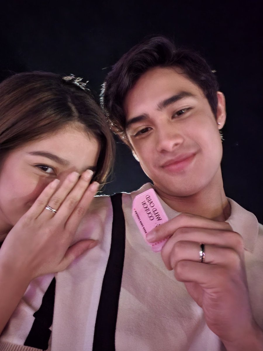 catsiroll's tweet photo. Ang title ng episode na ito ay MAY PAPEL https://t.co/WhdScTeOTp