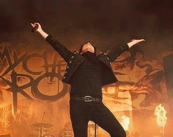 MCRupdates1's tweet photo. Never change https://t.co/MmnCOATg77