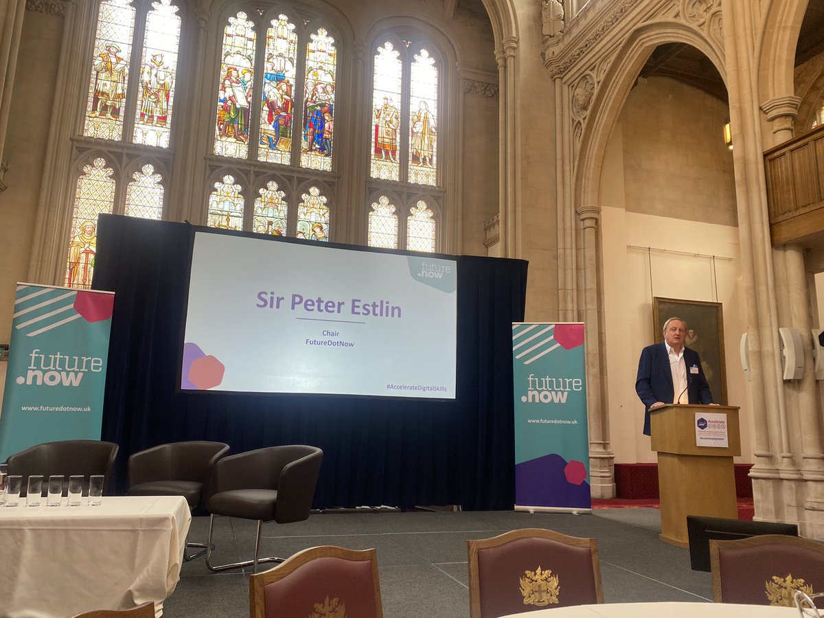 Faye Van Flute tweet media