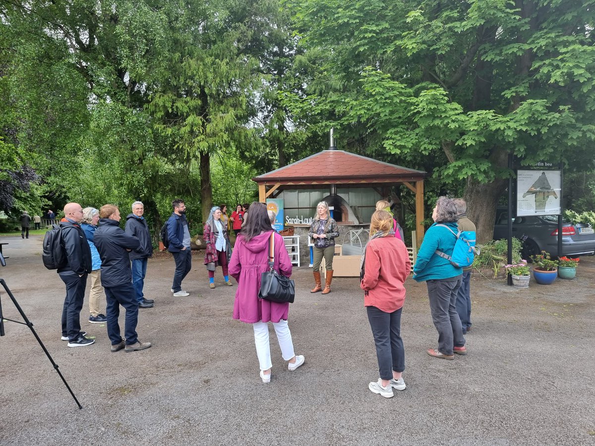 comerfordk's tweet image. The team @angairdinbeo presenting their case study garden @RU_RBAN @URBACT_IE visit @CarlowLEO @Carlow_Co_Co