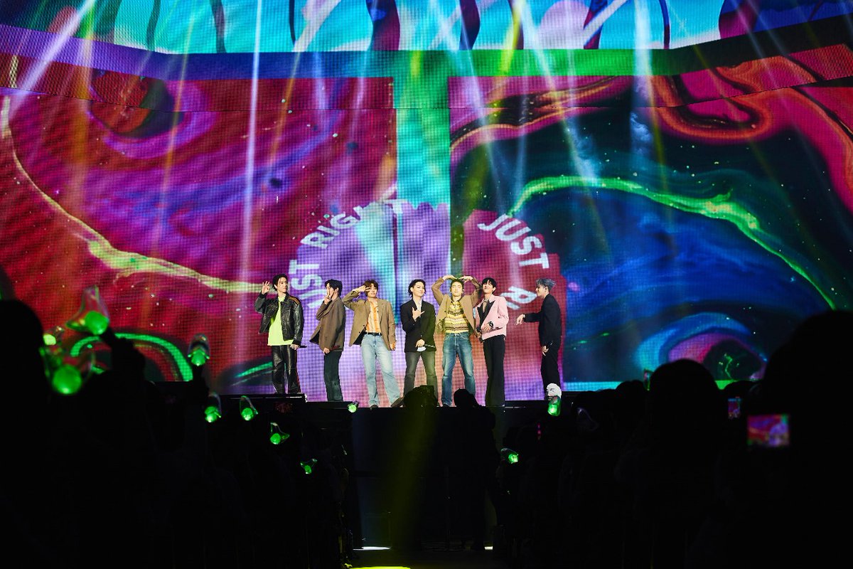 เก็บตกภาพความสุข + สนุกจัดเต็มกว่า 4 ชั่วโมง! 'GOT7 HOMECOMING 2022 FANCON’ 💚🐥📸

📝ชมภาพเพิ่มเติมในเว็บไซต์ :  bit.ly/3GijiKR

#GOT7HOMECOMING #HOMECOMINGwithIGOT7 #CMLIVE #TTMVARIETY #Thaiticketmajor