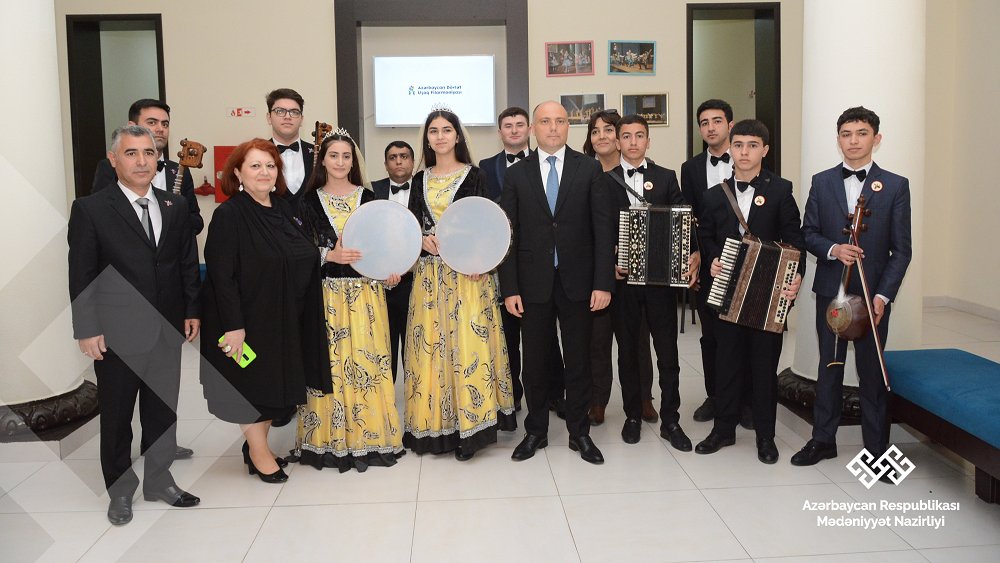 culture_gov_az's tweet photo. Azərbaycan Dövlət Uşaq Filarmoniyasının 30 illiyi qeyd olundu.
Ətraflı: https://t.co/6jOIldCIrc
#Azərbaycan #MədəniyyətNazirliyi #mədəniyyət #filarmoniya https://t.co/r6nIF7LJWs