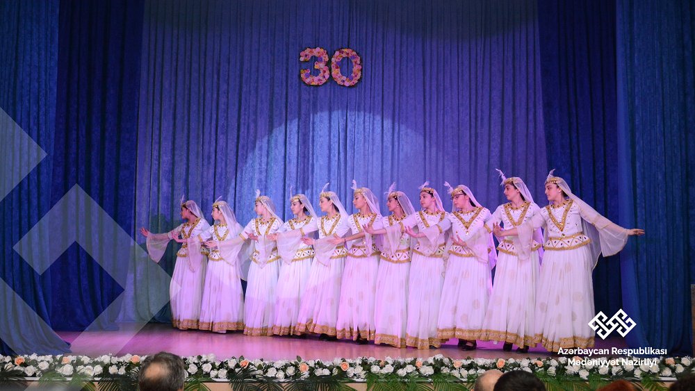 culture_gov_az's tweet photo. Azərbaycan Dövlət Uşaq Filarmoniyasının 30 illiyi qeyd olundu.
Ətraflı: https://t.co/6jOIldCIrc
#Azərbaycan #MədəniyyətNazirliyi #mədəniyyət #filarmoniya https://t.co/r6nIF7LJWs