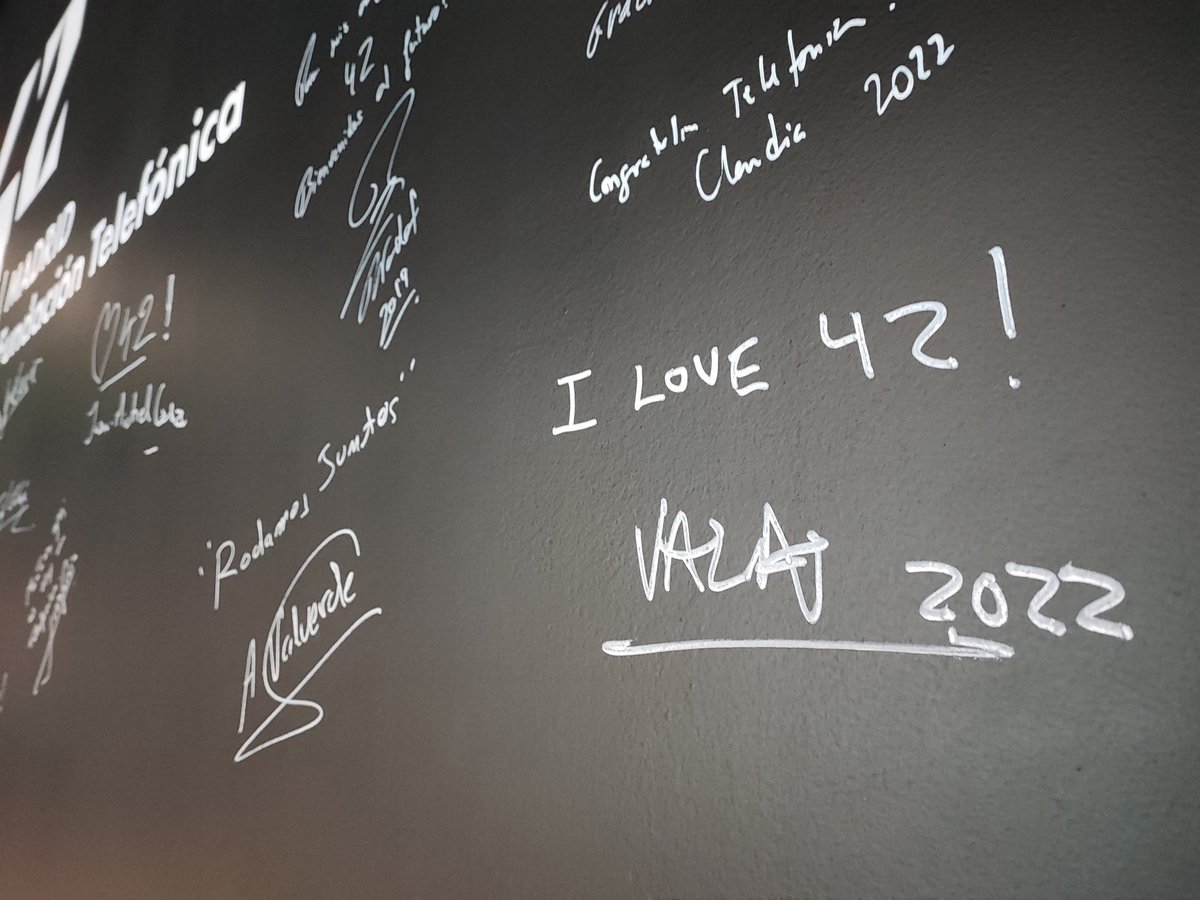 <a href="/ValaAfshar/">Vala Afshar</a> <a href="/Telefonica/">Telefónica</a> ¡Gracias por la visita! 🖥️ | 42madrid.com