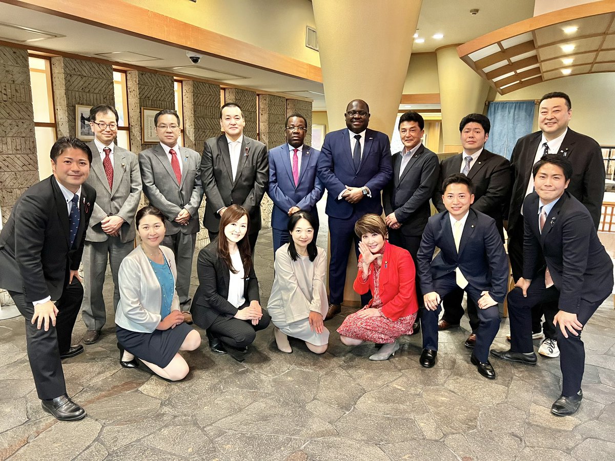 2022年5月24日に奈良県にて「日本ハイチ友好地方議員連盟」の設立総会が開催されました。
アート、スポーツ、教育、農業をはじめ幅広い分野での連携を進めていきます。
ご尽力いただいた皆様にこころより感謝申し上げます。
#HaitiJapanFriendshipParliamentaryLeague