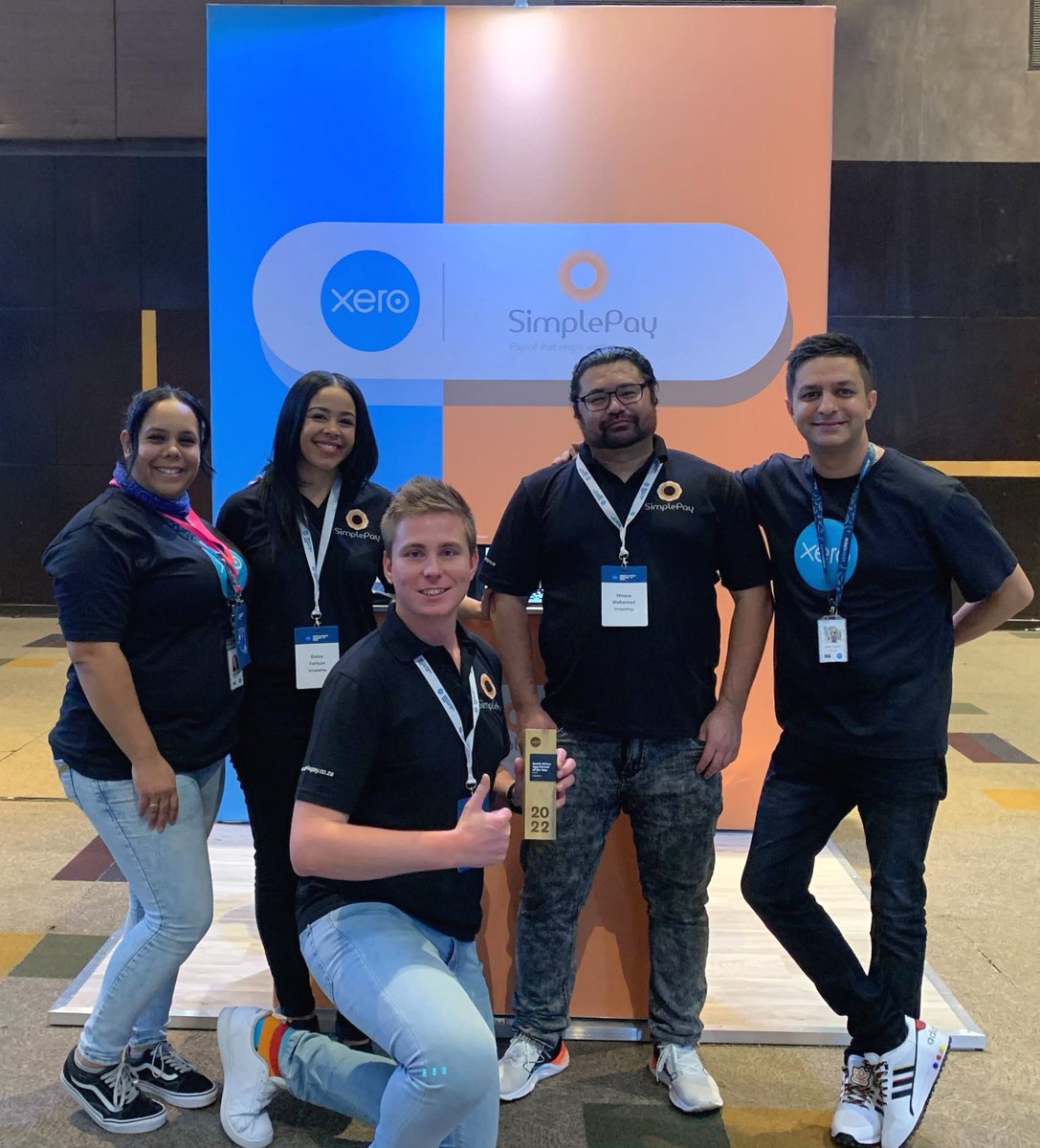 SimplePay tweet media