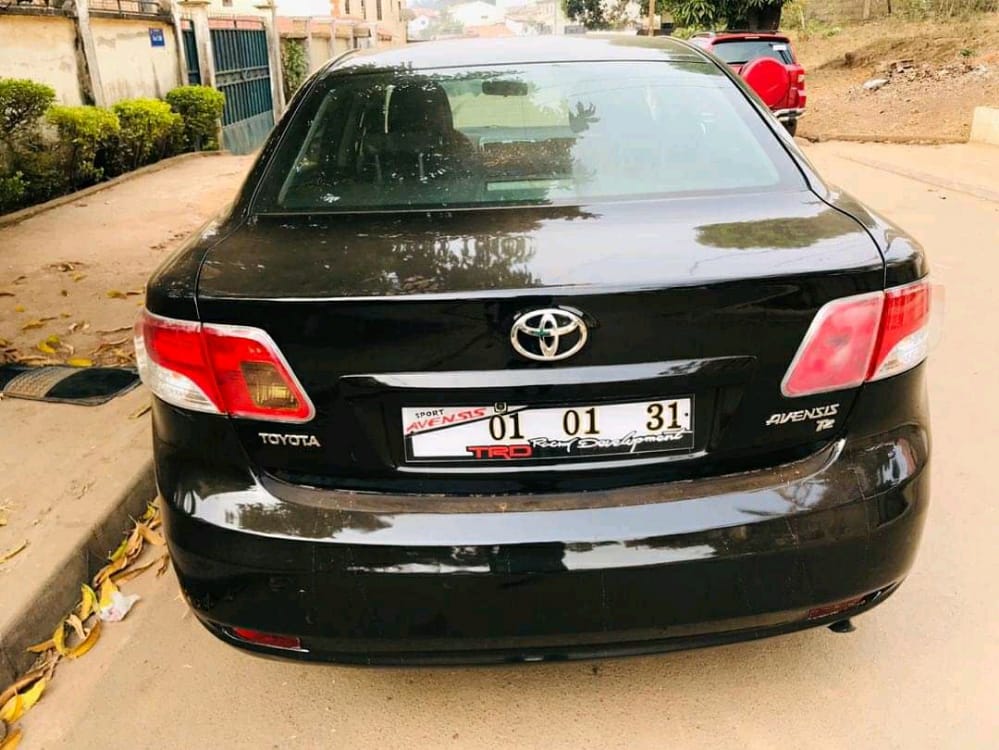 JusteDavid3's tweet image. Avensis année 2011
Manuelle 
Essence 
Climatisee 
Caméra de recul et tableau de bord actif 
Full option 
Prix 7.500.000
Sur Yaoundé 6988 5415 3 
WhatsApp et appel