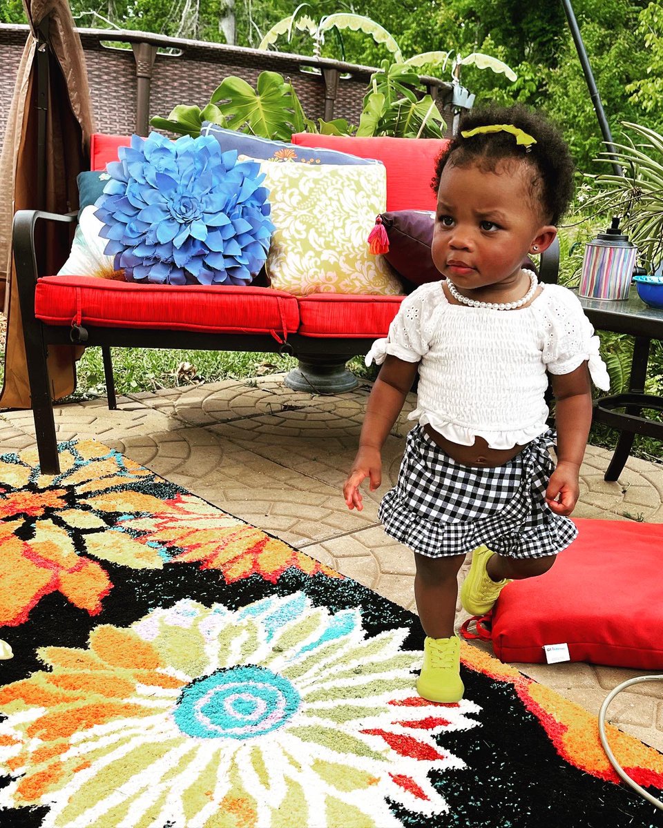ms_21mill's tweet photo. I knew I was gonna be a protective parent before i had children but my daughter not just someone that needs to be protected.S he needs to be preserved.  All the innocent, intelligence, beauty, boldness that she possesses. Preservation is key 🔐 ❤️💕 https://t.co/HOhBJAThUE