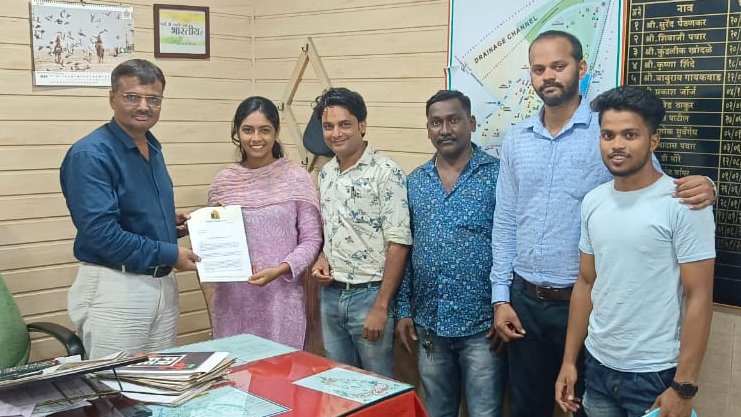 DharaviF's tweet photo. Our team met Senior Police Inspector Mr. Balwant Patil sir of Dharavi Police Station regarding implementation of "SUNDAY STREET" initiative in Dharavi.

SUNDAY STREET DHARAVI - COMING SOON

#Dharavi_Foundation
#New_Drishti_Foundation
#Mumbai_Police #Sunday_Street https://t.co/rQ0IFlPmX9