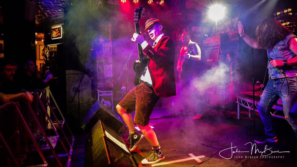 DiscoverCarlisl's tweet photo. There will be two monster #bands in one night at the @ofsCarlisle on Saturday 25 June. As close to the real thing as you can get, @Blakk_Sabbath (#tribute to @BlackSabbath) and UK/DC (tribute to @acdc) will blow you away - https://t.co/WtUseItQVB

#Carlisle #Cumbria #LiveMusic https://t.co/Ei1Vs6gdyn