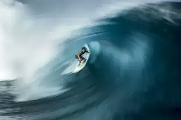 fubiz's tweet photo. Ocean Photographer of The Year https://t.co/73Y2pSuNCh https://t.co/OTxhmeNfr3