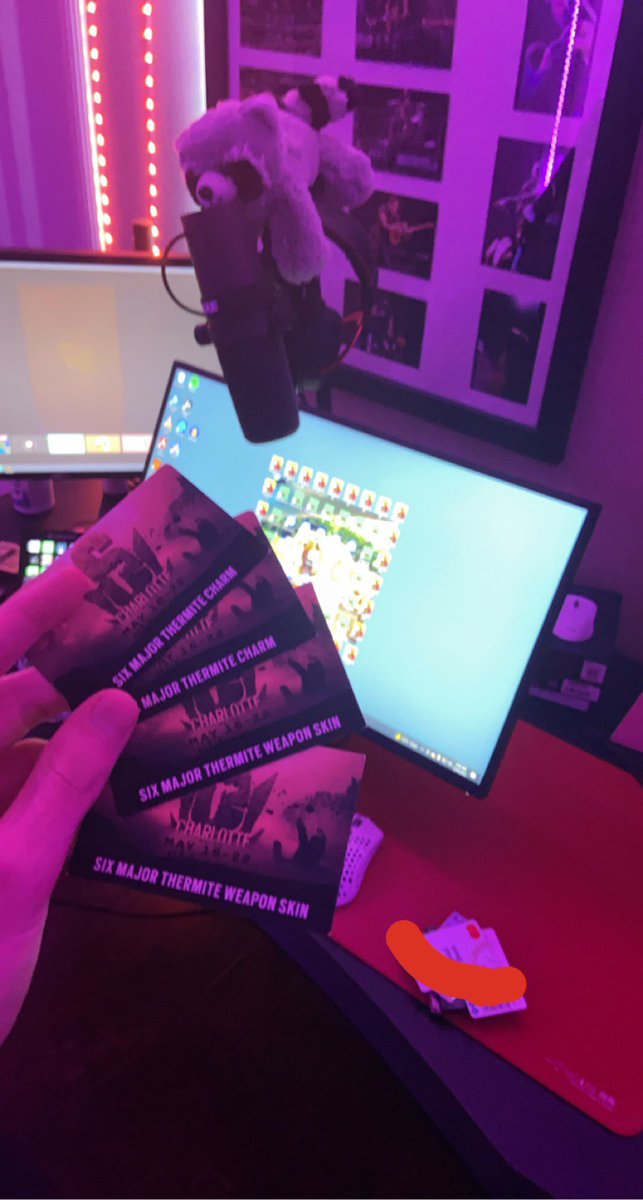 ooziieG's tweet image. finessed some codes that i dont need
- just retweet n follow @ooziieFTP