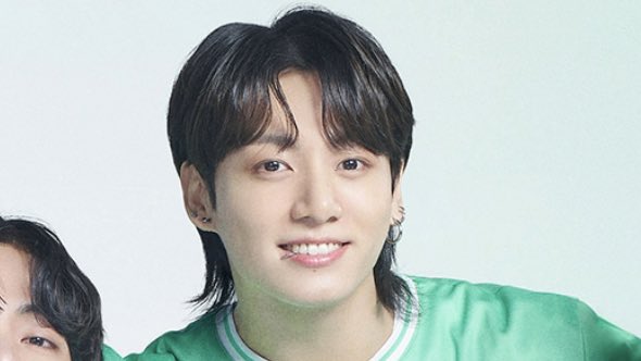 jungkook admirer tweet media