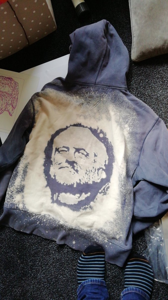 waller_nathan's tweet photo. @gletherby Better dust off the #hoodie seeing as it's #jc birthday. #BleachedEdit #BLEACH #bleachart #bleachedart https://t.co/nicXKFpTym