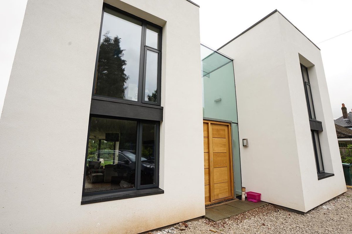 JohnKnightGlass's tweet photo. Structural glass certainly brings the WOW factor to your home renovation or new build. Look at our website for inspiration on glass corners, glass tunnels or our newest exciting window, the Oriel Window!
#structuralglass #glassboxes #johnknightglass
https://t.co/JuLYvrNdO0 https://t.co/QcPJx5uVyo
