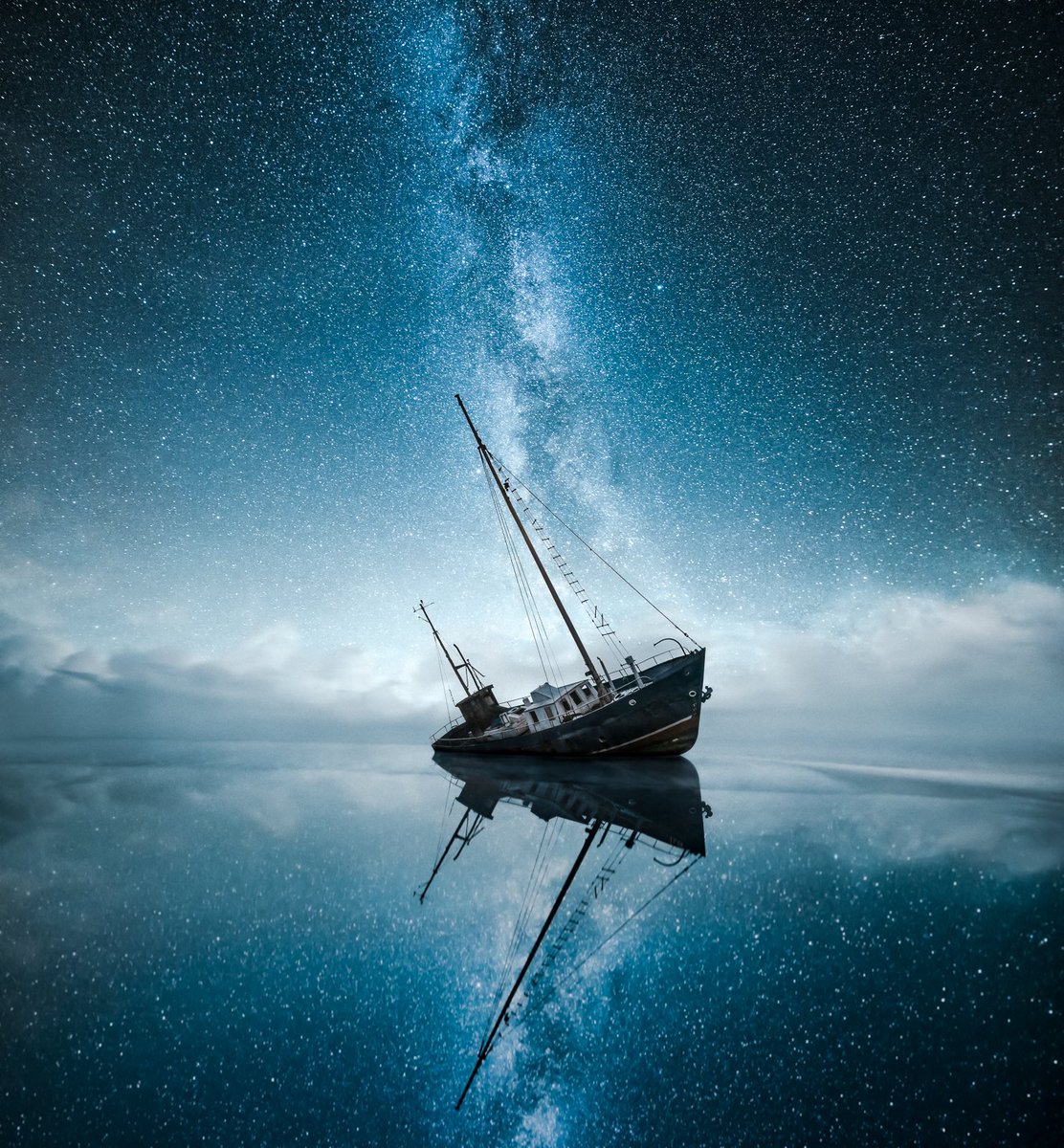 MikkoLagerstedt's tweet photo. My two pieces on Foundation. https://t.co/mOdTVzjF89