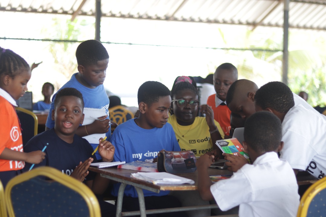 CUDOS_'s tweet image. At @CUDOS_, we support #tech literacy and are excited to partner with @KamPayToken&apos;s #CodingAfrica program to introduce #coding, #blockchain and #DigitalCurrency to the next generation in #Africa.

#blockchain #tech4good #Tech4All #computing #Cloud #sustainablecompute