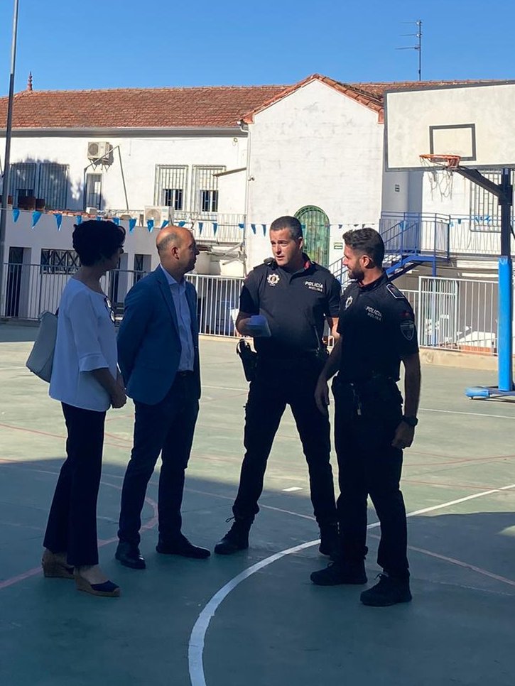 En 2019 se puso en marcha la Unidad Canina <a href="/MolinaPolicia/">Policia Local Molina de Segura</a>. La principal misión de sus agentes, Blake y Yemen, y los agentes guía y de seguridad es la detección de estupefacientes. Su labor es un éxito.En las charlas divulgativas en los centros educativos dan buena cuenta de ello.