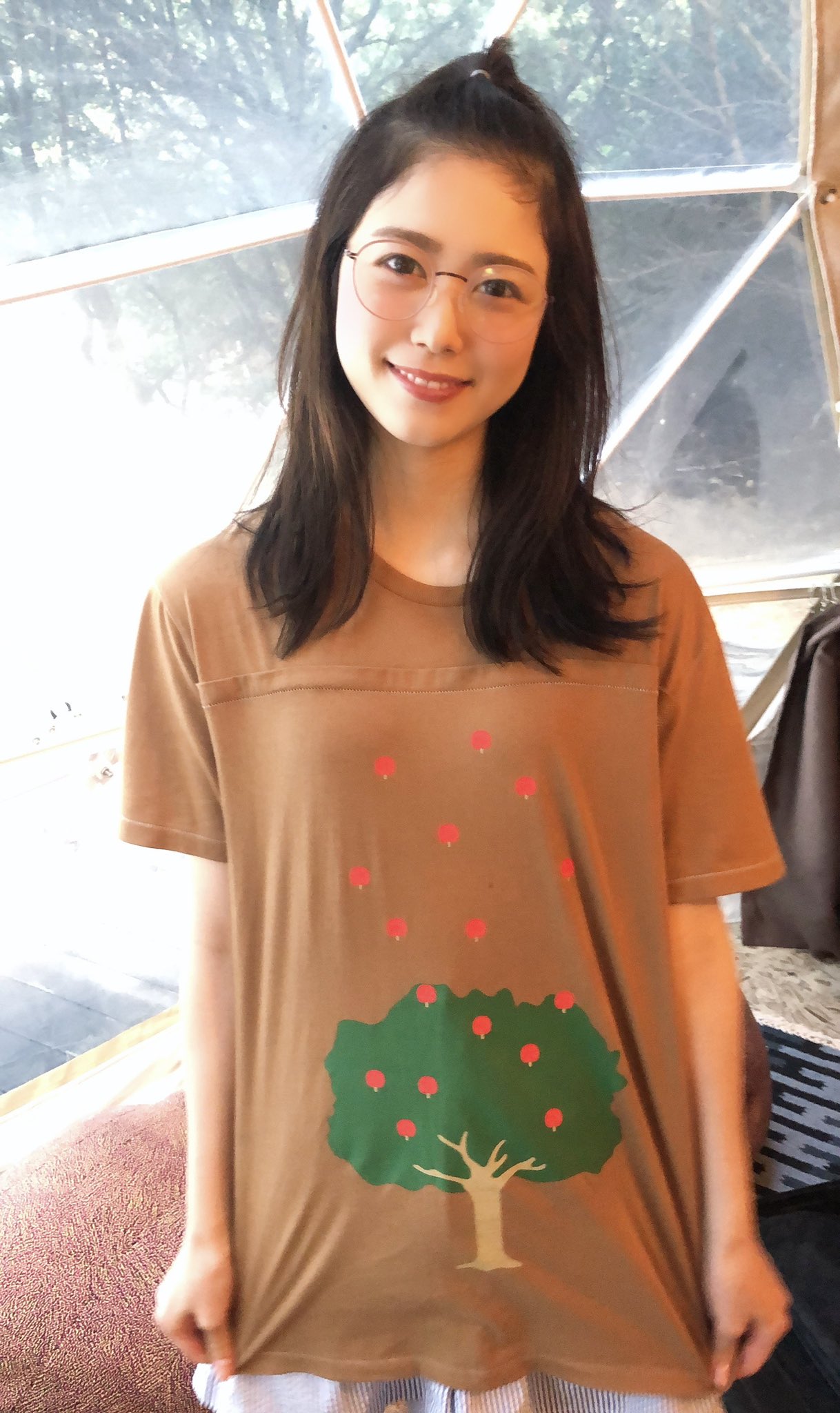 日向坂46 丹生明里　直筆　サイン　Tシャツ 51Eu+QcpSgL._UF350,350_QL50_.jpg