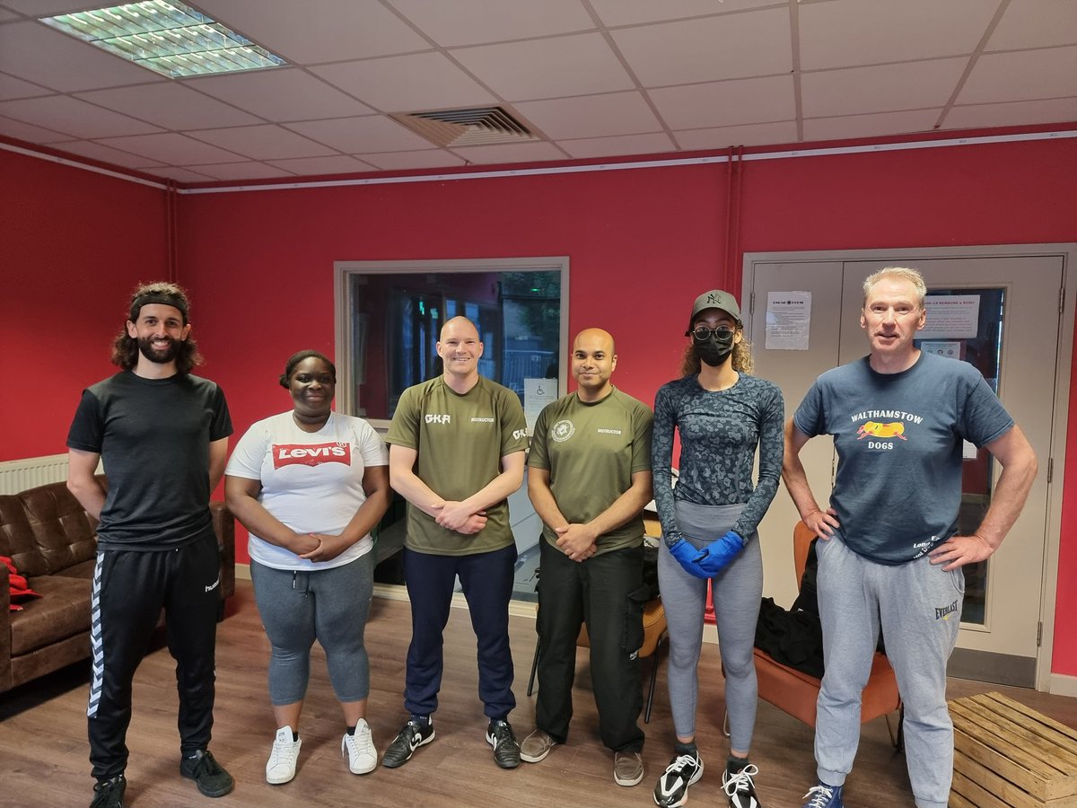 KAPAP_Krav's tweet photo. Self defence class in Walthamstow
Join us for a FREE trial class
Time: 7pm
Day: Thursdays
Venue: Gnome House, 7 Blackhorse Ln, London E17 6DS (close to Blackhorse Road tube)
Contact Rhèal on 07739319337 or via senseirheal@yahoo.co.uk for more info
#KAPAP #Krav #Walthamstow https://t.co/XMwjapZQM3