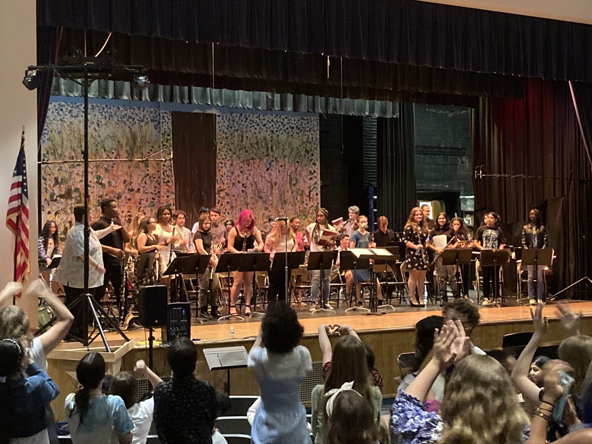 FTSD_'s tweet photo. How exciting to again have a full house for our Riverfront School spring concert tonight!! It’s been over two years since we had our live concert performance! #RiverfrontRocks #FlashesProud https://t.co/NgntcWPrlF
