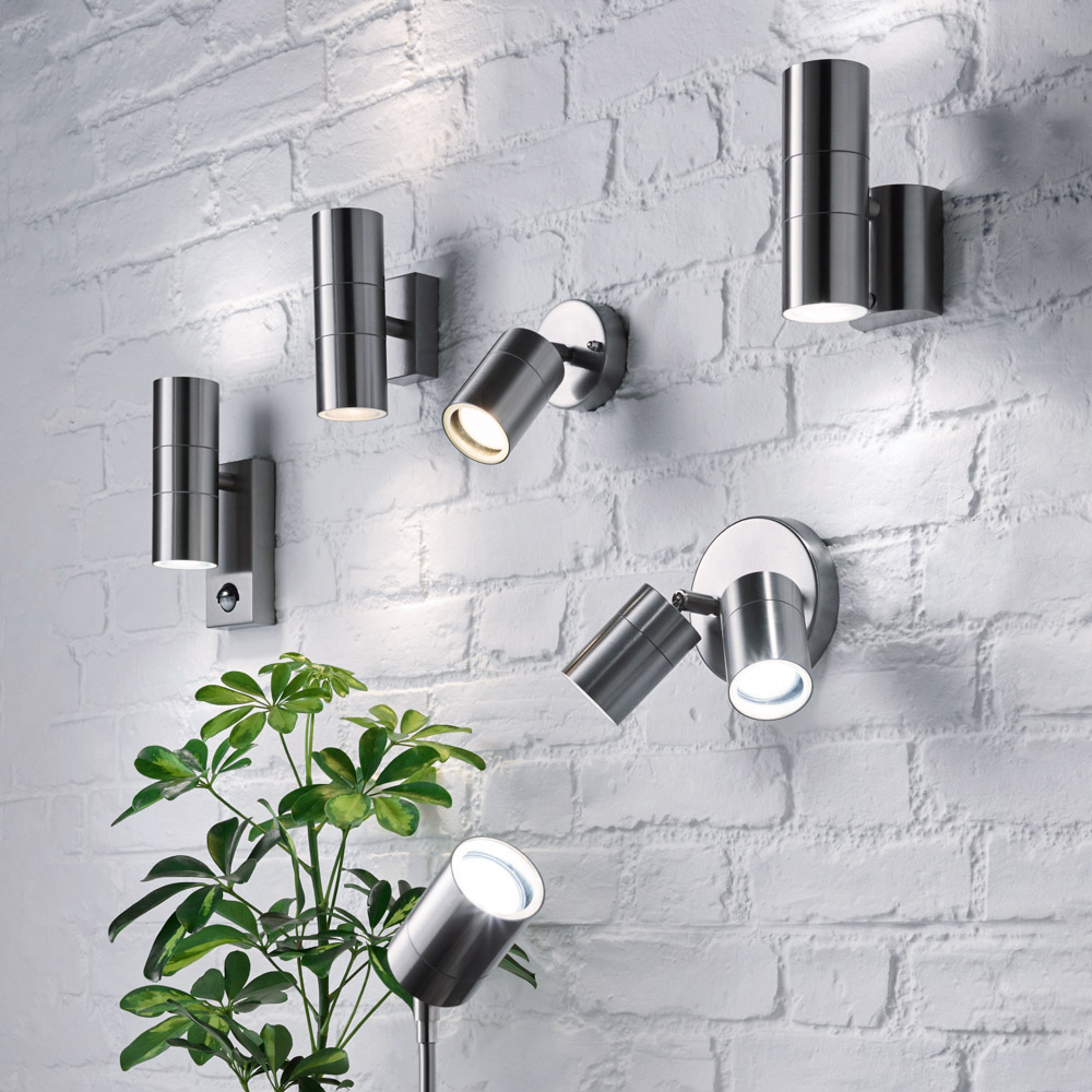 BHS_UK's tweet photo. Outdoor wall lights are everything 💯 
Adding lighting to your outdoor areas is a must...

https://t.co/YJzIJob23y

#BHS #BHSlights #BHSlighting #walllights #outdoorwalllights #adjustablelights #likeforlike #outdoorspotlights #outdoorlights #outdoorlighting #gardeninspo #lights https://t.co/sMmNtUpTnm