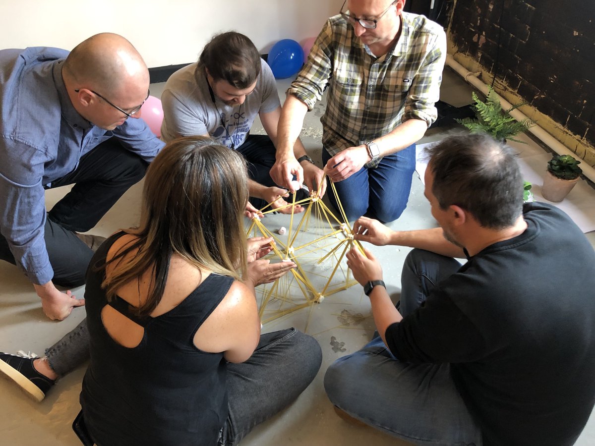 SparkolHQ's tweet image. Yesterday the team at SparkolHQ had a May Mingle! An afternoon of team building activities, a pirate-themed quiz and we finished the day off with a few beers at a rooftop bar 🎉

#teambuilding #sparkol #sparkolhq #maysocial #teamwork