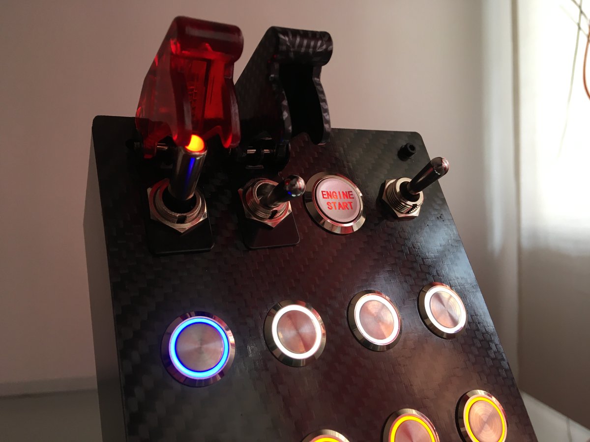 Botonera en vertical, también un modelo personalizado