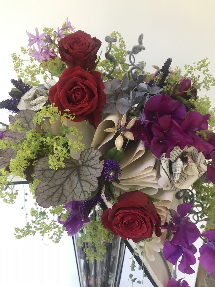 LancingOLs's tweet photo. Thinking of things to do in the summer? Come and see Lancing Chapel in all its glory at the Sense of Place Flower Festival in August: https://t.co/GQasd1xkLo https://t.co/ScxlIWho7A