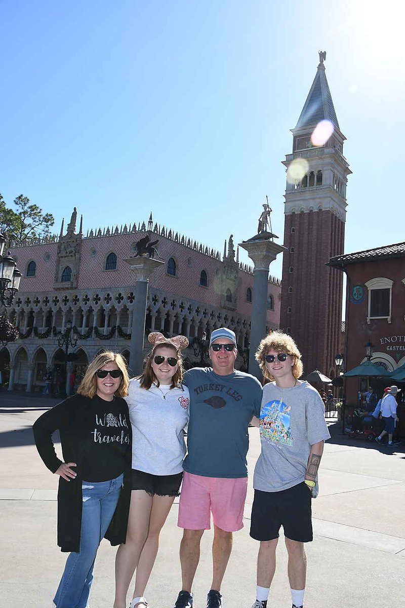 Kris. Heather Tinlin tweet media