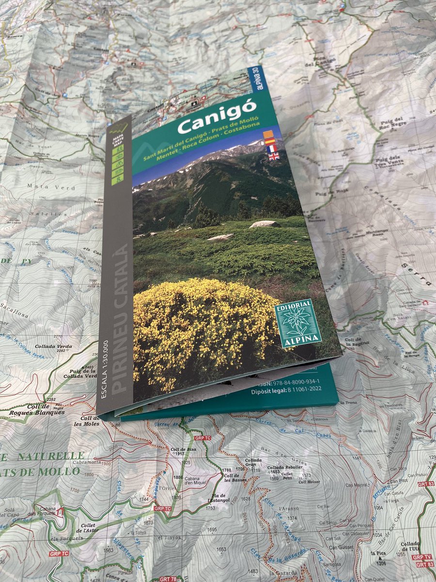 editorialalpina's tweet photo. Contents d’anunciar-vos que ja teniu disponible el mapa+carpeta excursionista del Canigó… https://t.co/GmXa8IIYvA