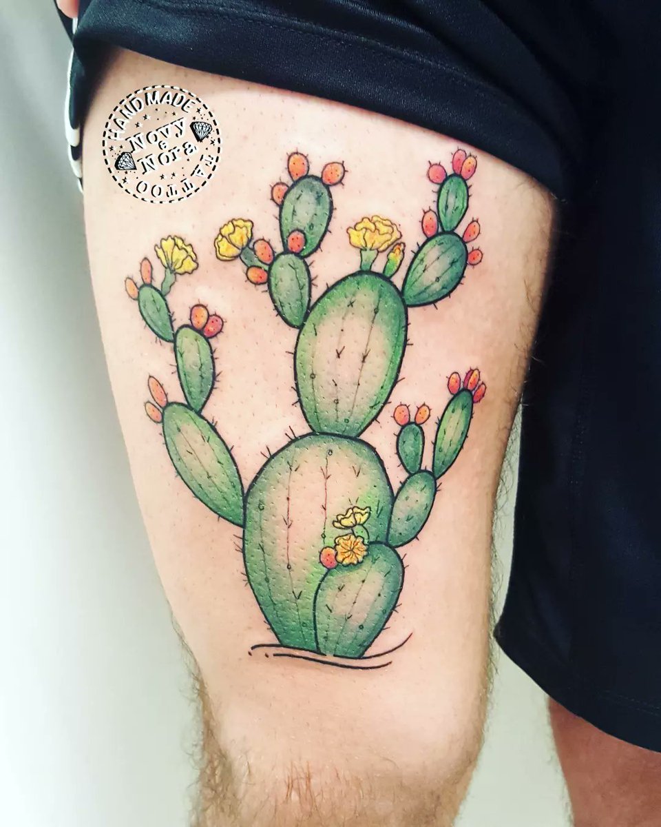 Prickly pear  #ficodindia #onmyskin #indelible #pricklypear #cactus  #cactuslover #cactustattoo #ficusindica #opuntia #tattoo #tattooedmen  #inkedmen #flowers #handmadetattoostudio #carpi #ink #art #