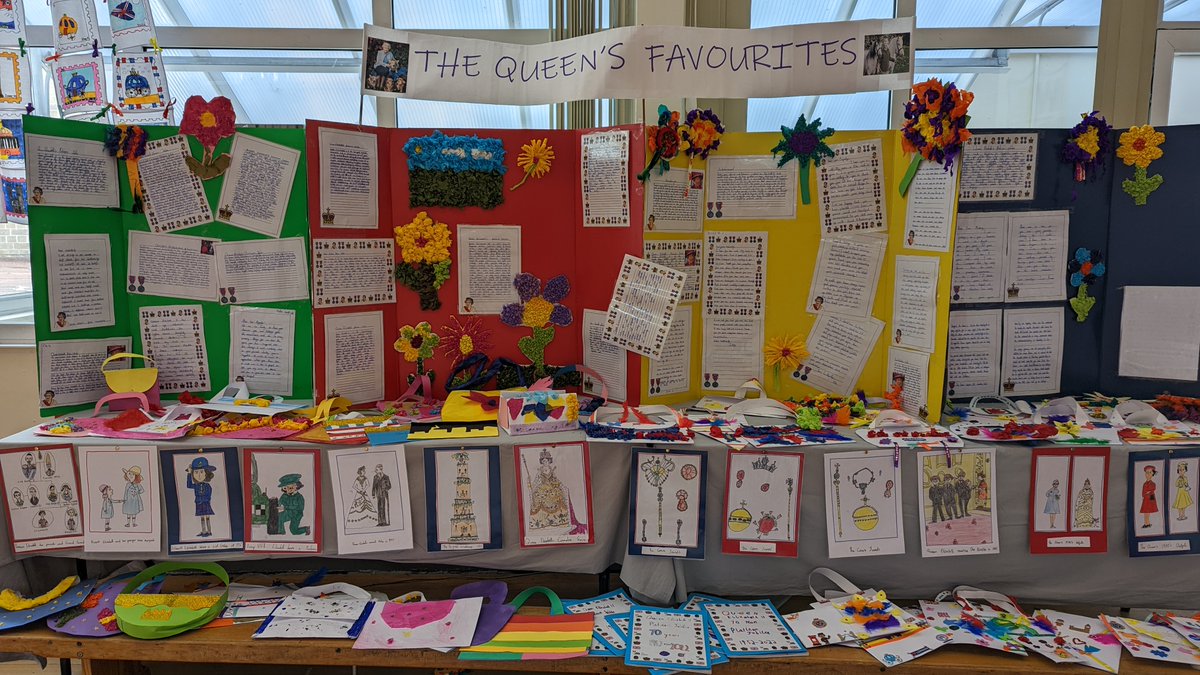 wooltonprimary's tweet image. There is just so much to see #WPSCreativity #WPSQueensJubilee 👑👑👑