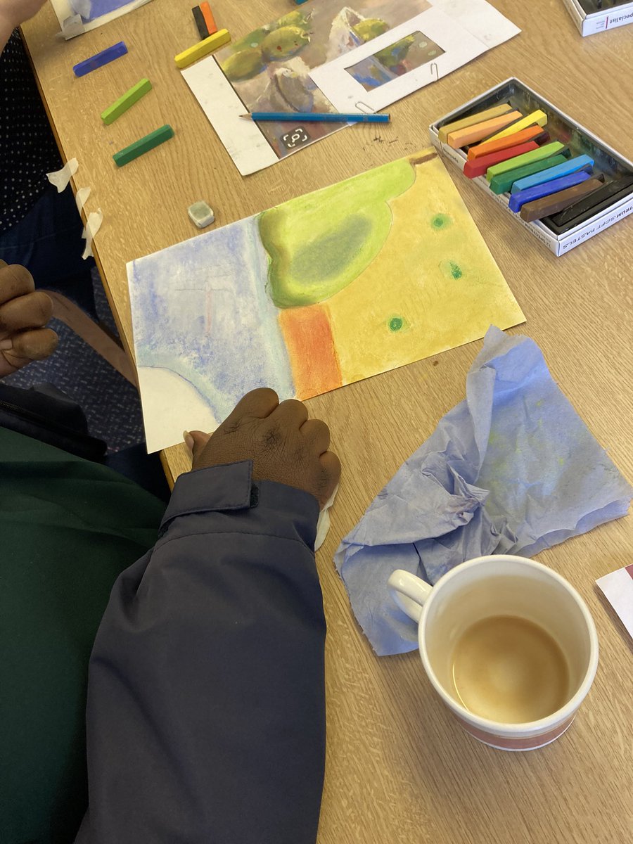 Chalk pastel drawing today at Cranley Dene. Don’t forget the grand opening of the Homes for Haringey Art Exhibition on the 1st June -19th June at Hornsey library Haringey Park N8 9JA for more details call 07487 794 384 @SadiqKhan @groundworkuk @homes4haringey @haringeycouncil