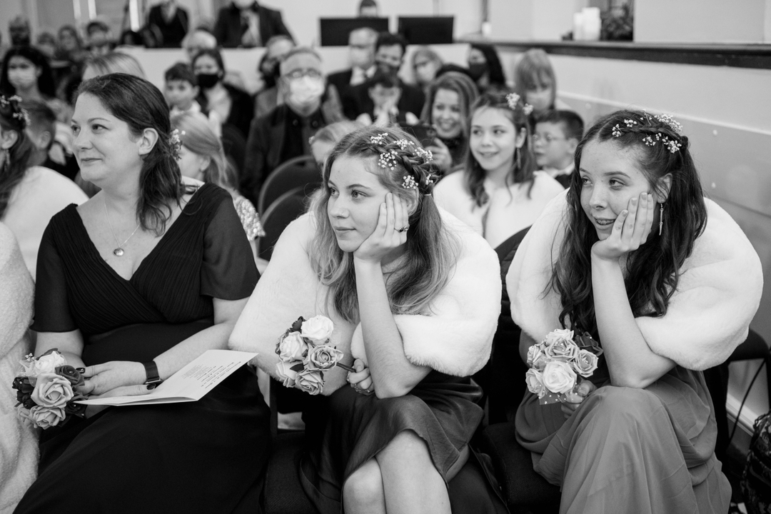 PhotoLeaB16's tweet photo. Watching the wonderful bride and groom saying their vowels 

💕📷💕

 #lbphotography #lbweddings  #femaleweddingphotographer #lgbtqweddingphotographer #warwickshireweddings #warwickshireweddingphotographer #apicoftheweek #westmidlandsweddingphotographer #naturalweddingp https://t.co/oKpUNE0gAk
